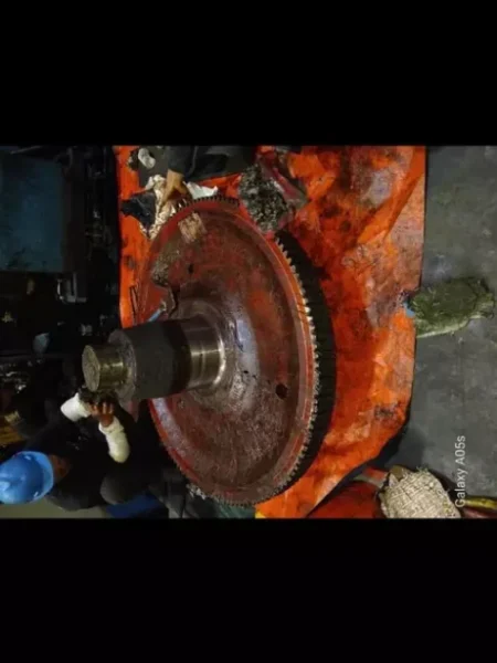 BUSHING CRANK GEAR & BUSHING SIDE LINK UPPER LOWER (7) BUSHING CRANK GEAR & BUSHING SIDE LINK UPPER LOWER (7)