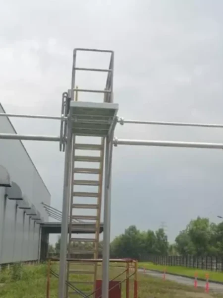 DECK & SAFETY LINE LOADING BALER (8) DECK & SAFETY LINE LOADING BALER (8)
